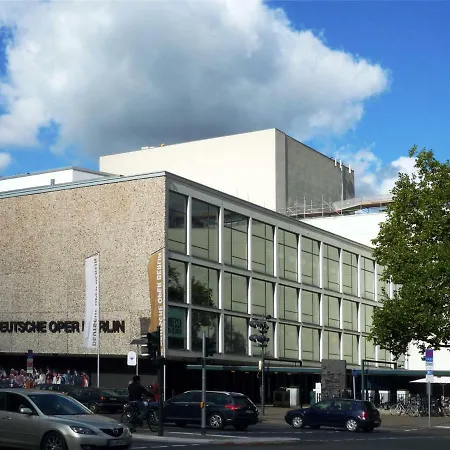 Berlin West Center Savigny Platz Hotel